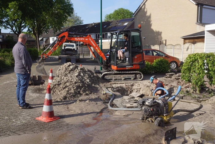 Lage waterdruk door gesprongen waterleiding