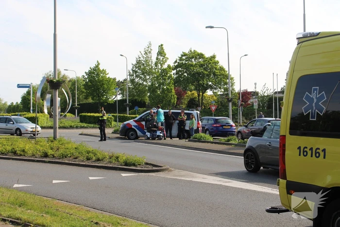 Scootmobiel aangereden bij oversteken