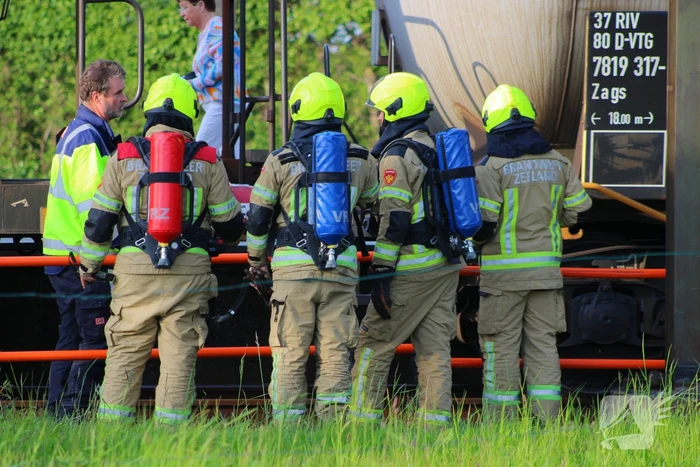 Brandweer ingezet voor mogelijke treinbrand
