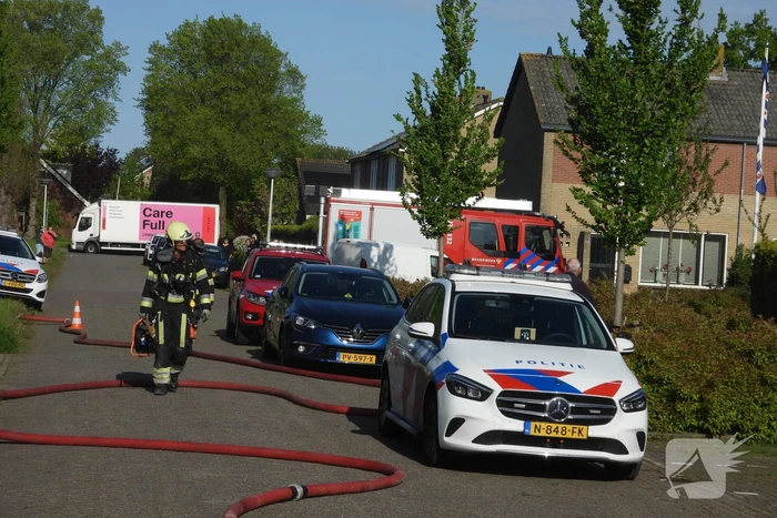 Hevige brand in keuken van woning