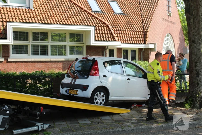 Eenzijdig ongeval met boom