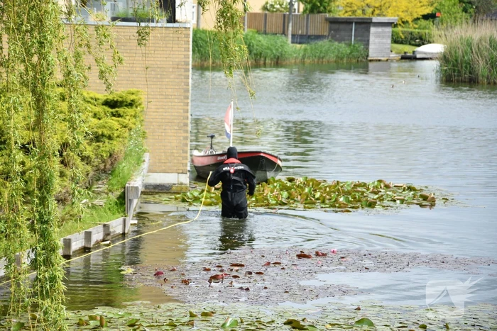 Brandweerduiker ingezet na losdrijvend bootje