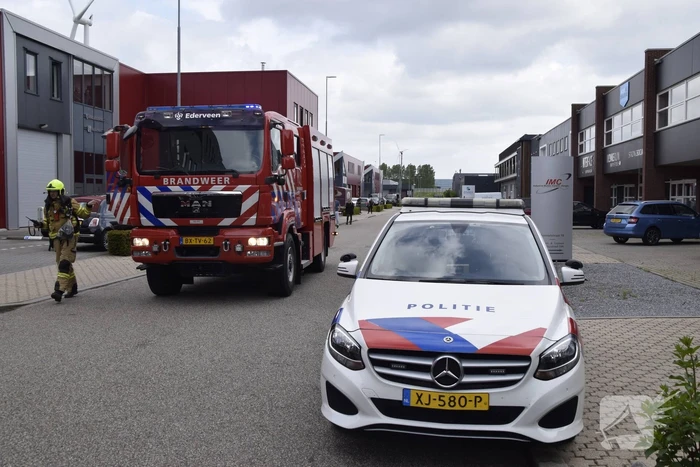Tuinmeubilair gaat in vlammen op dakterras