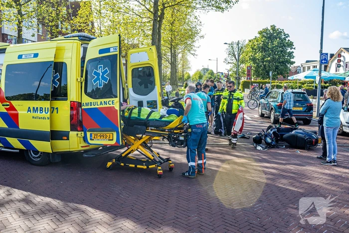 Scooterrijder gewond bij botsing met auto