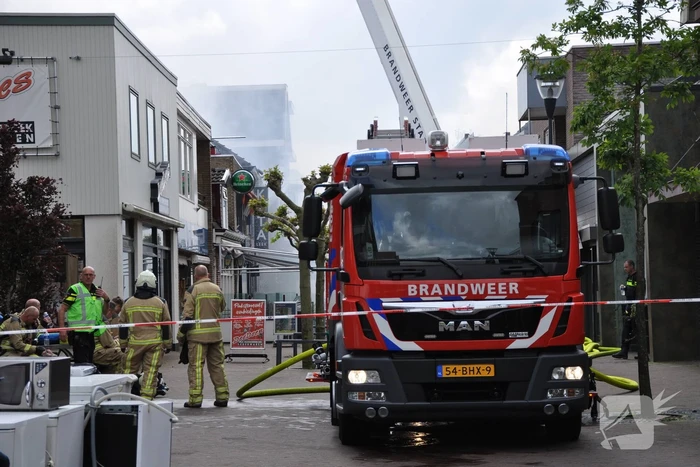 Lokale horecagelegenheid ten prooi aan verwoestende brand