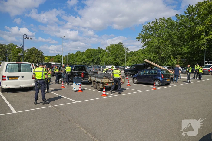 Politie houdt verkeerscontrole