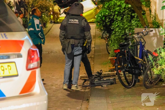 Arrestatieteam doet inval in woning
