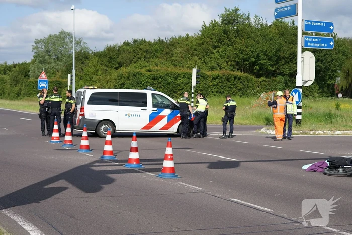 Fietser gegrepen door passerende lijnbus