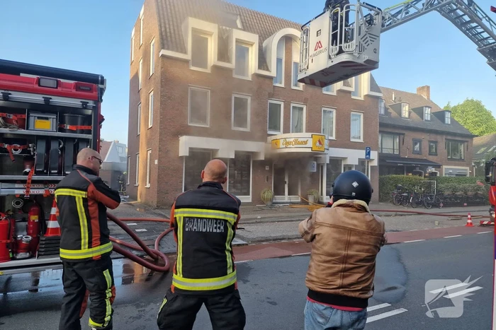 Flinke rookontwikkeling bij kantoorbrand