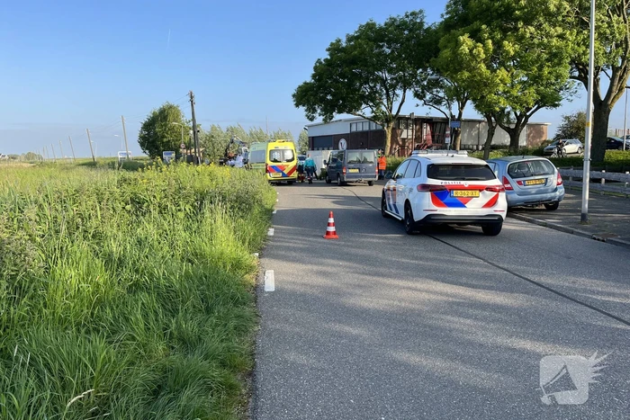 Fietser zwaargewond bij botsing