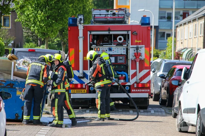 Brand in bouwcontainer snel geblust