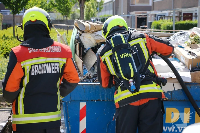 Brand in bouwcontainer snel geblust