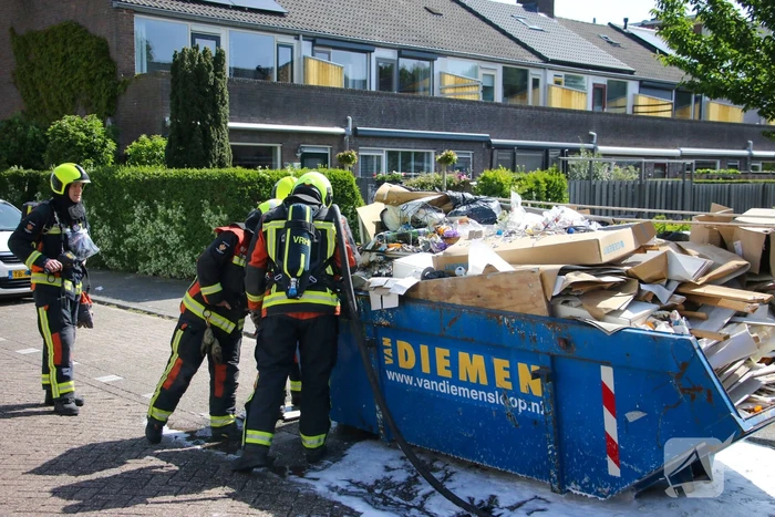 Brand in bouwcontainer snel geblust