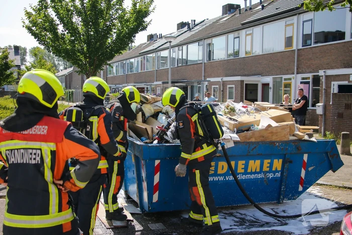 Brand in bouwcontainer snel geblust