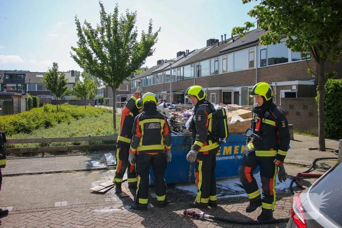 Brand in bouwcontainer snel geblust