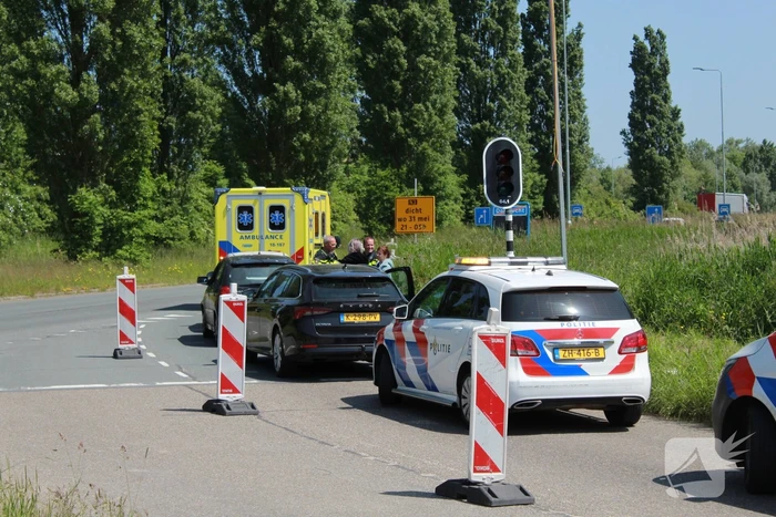 Schade bij kop-staartbotsing op afslag