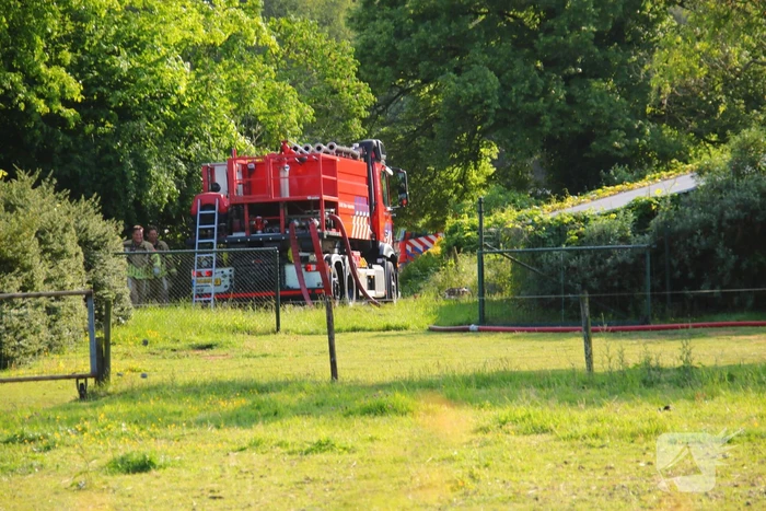 Schuurbrand snel onder controle