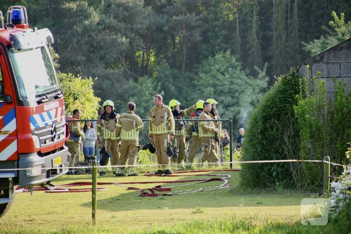 Schuurbrand snel onder controle