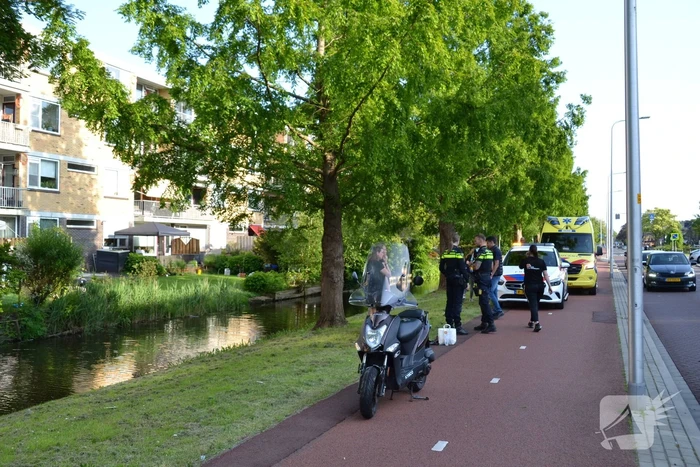 Scooterrijder aangereden door bestelbus