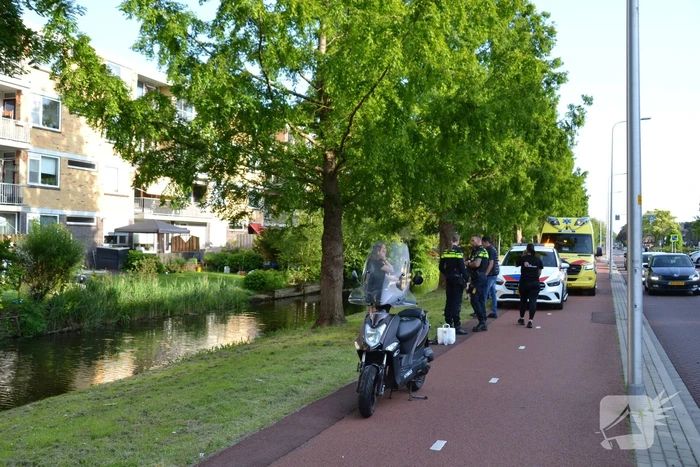 Scooterrijder aangereden door bestelbus