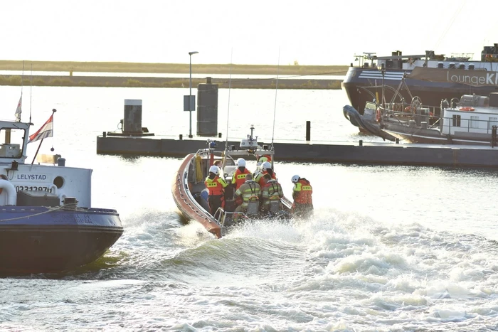 Stoomvorming op boot zorgt voor brandweerinzet