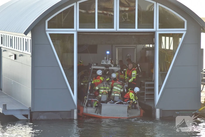 Stoomvorming op boot zorgt voor brandweerinzet