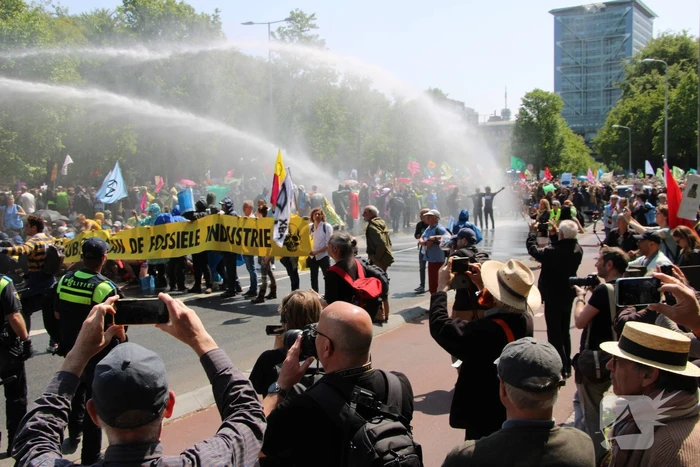 Politie masaal aanwezig bij demonstratie