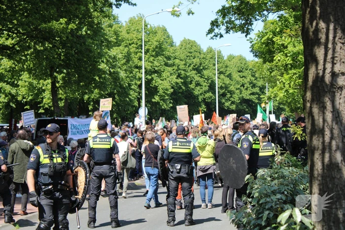 Politie masaal aanwezig bij demonstratie