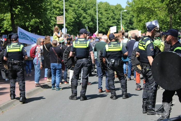 Politie masaal aanwezig bij demonstratie