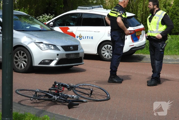 Wielrenner gewond bij aanrijding met auto