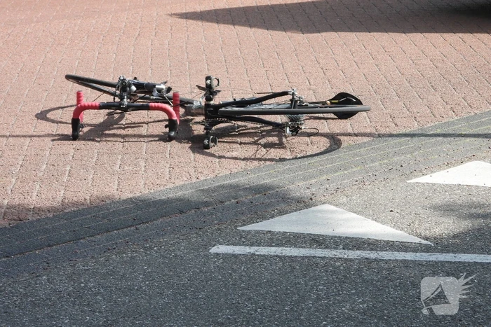 Wielrenner gewond bij aanrijding met auto