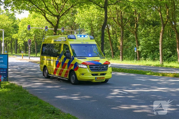 Fietser buitenbewustzijn na botsing