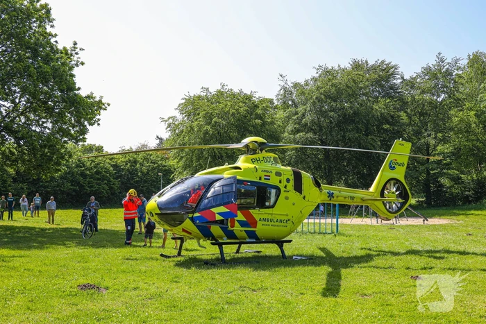 Fietser buitenbewustzijn na botsing