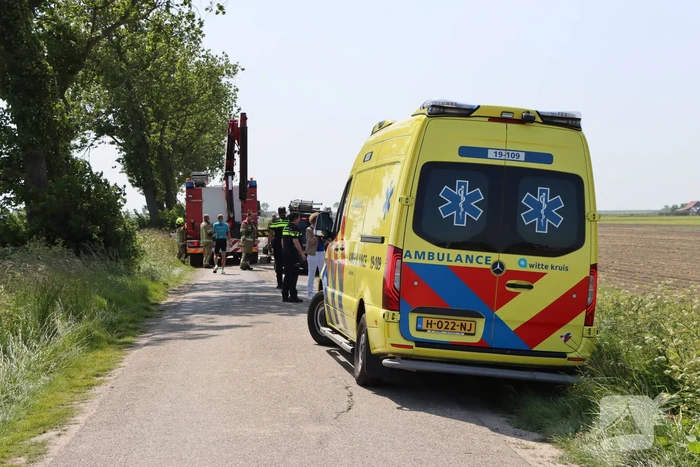 Man belandt met scootmobiel in sloot