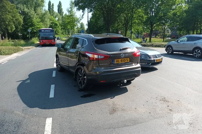 Motorrijder gewond bij botsing met auto op kruising