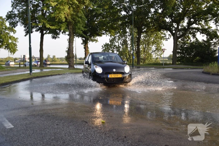 Opnieuw waterlekkage in woonwijk