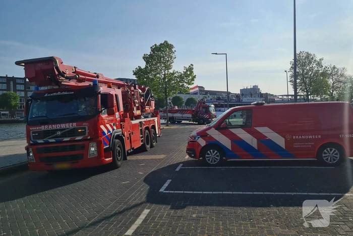 Zoekactie na melding persoon te water