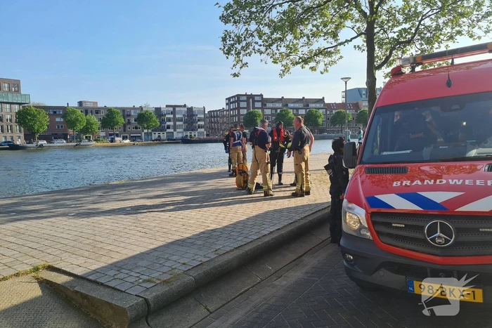 Zoekactie na melding persoon te water