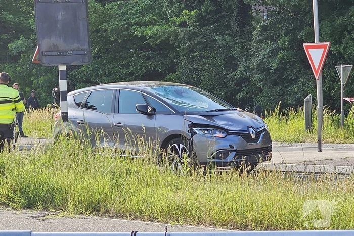 Fietser ernstig gewond na ongeval op oversteekplaats