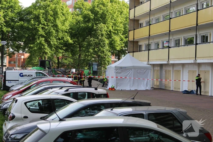 Onderzoek naar aantreffen levenloos lichaam