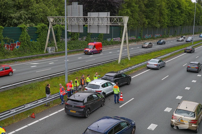 Veel schade bij kettingbotsing