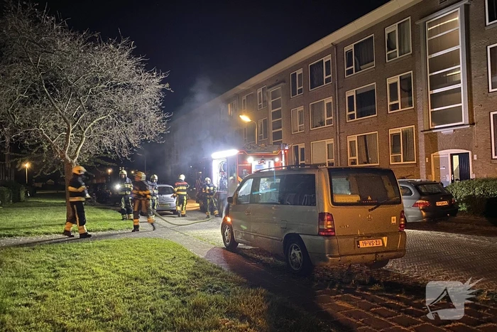 Beginnende brand in bestelbus geblust