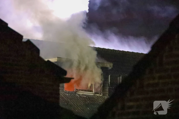 Woning onbewoonbaar door grote brand