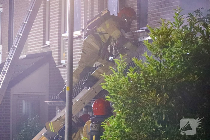 Woning onbewoonbaar door grote brand