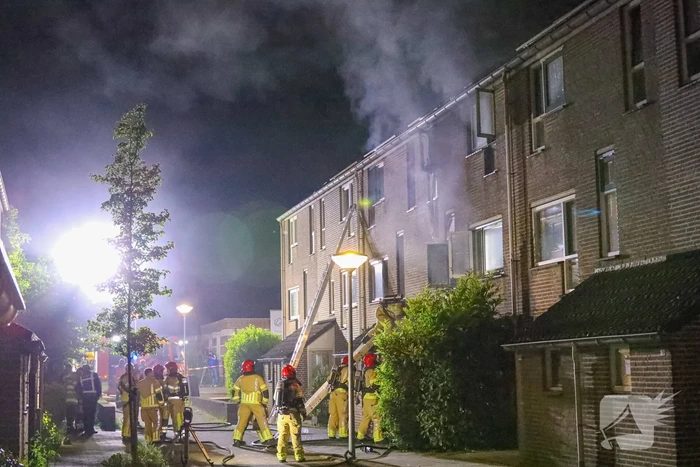 Woning onbewoonbaar door grote brand