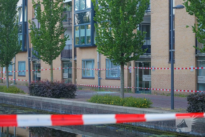 Twee mannen slaan op de vlucht na plofkraak