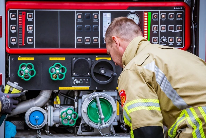 brand karperweg almere