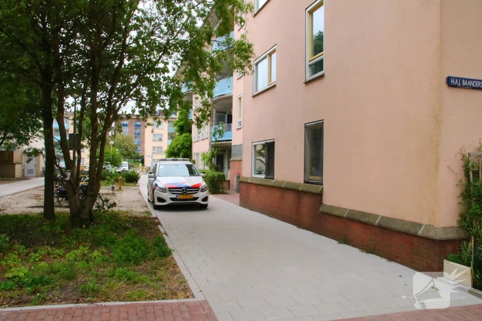 Gewonde en aanhouding na steekincident in woning