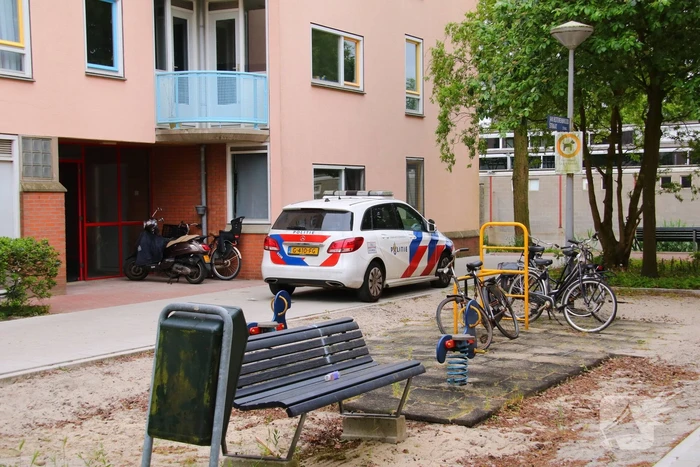 Gewonde en aanhouding na steekincident in woning