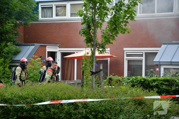 Hevige rookontwikkeling bij uitslaande brand